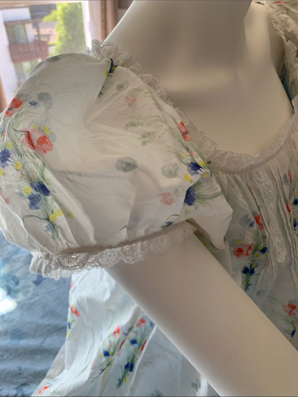 INDUSTRY Floral Puff-Sleeve Peasant Blouse with Lace Trim - Picture 3 of 7